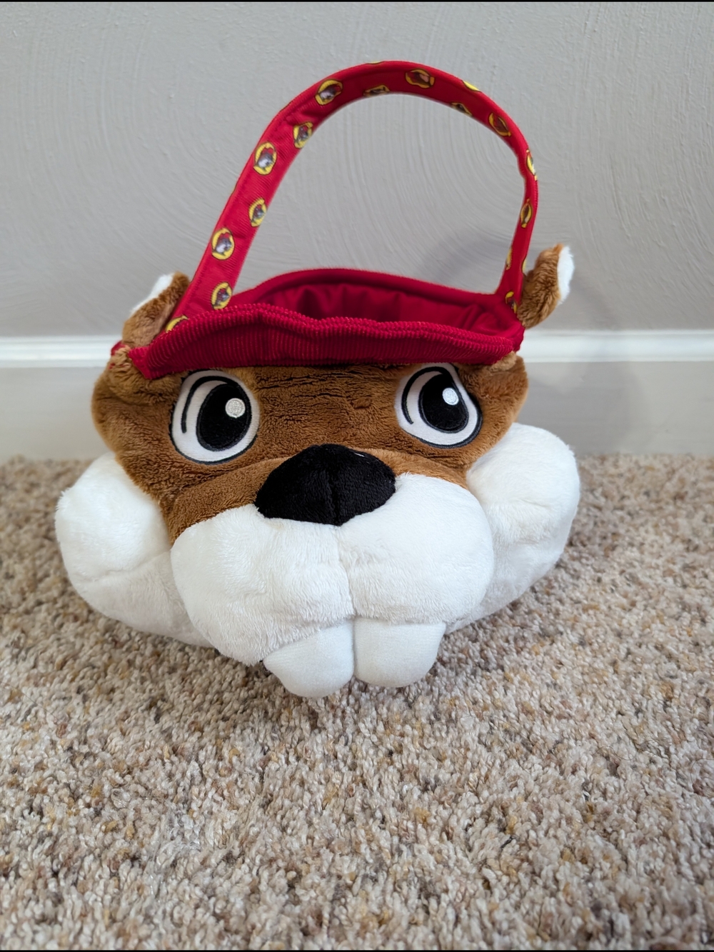 Buc-ee's Plush Basket